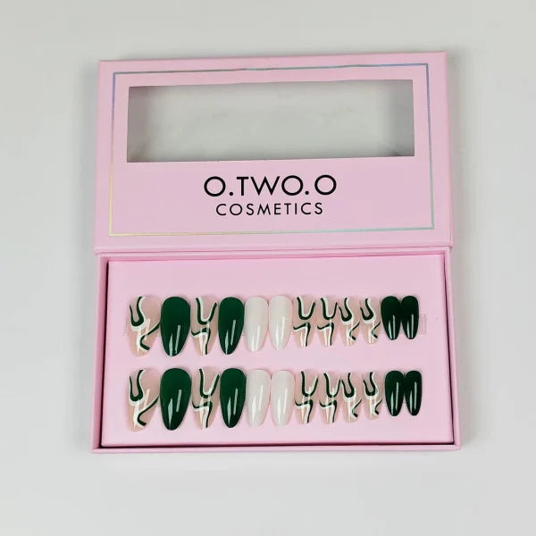 24 Pcs O.TWO.O Green Matte Nails Set with Nail Accessories – Stylish Press-On Kit